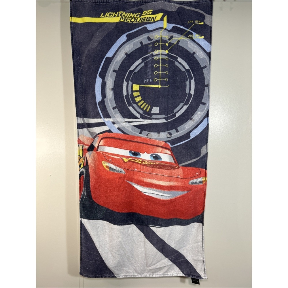 Disney Pixar Cars Lightning McQueen Kids Sleeping Bag + Towel Sleepover Set - Picture 8 of 12